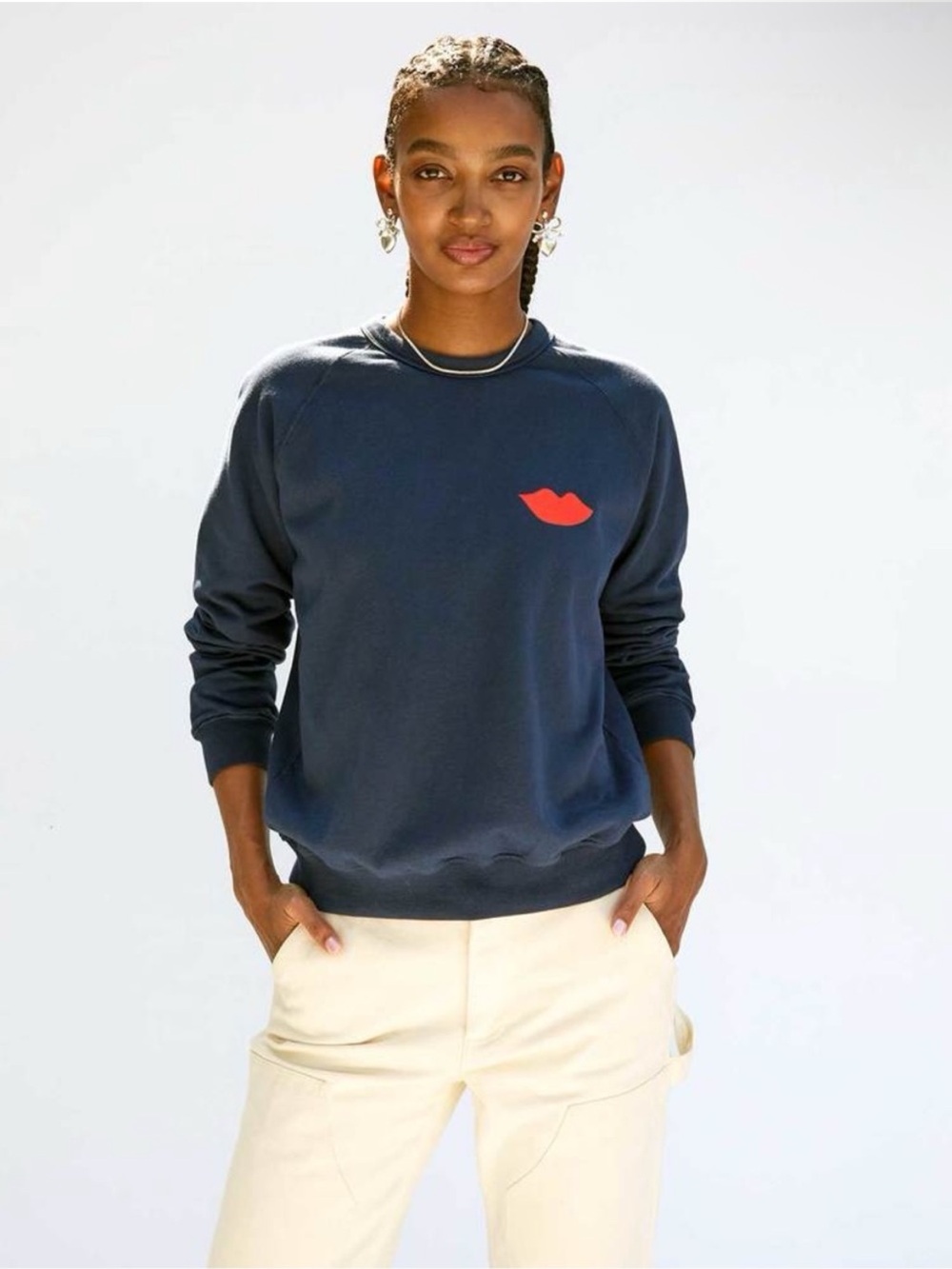Clare V. Bisous Sweatshirt Lips Navy - Picture 9 of 11